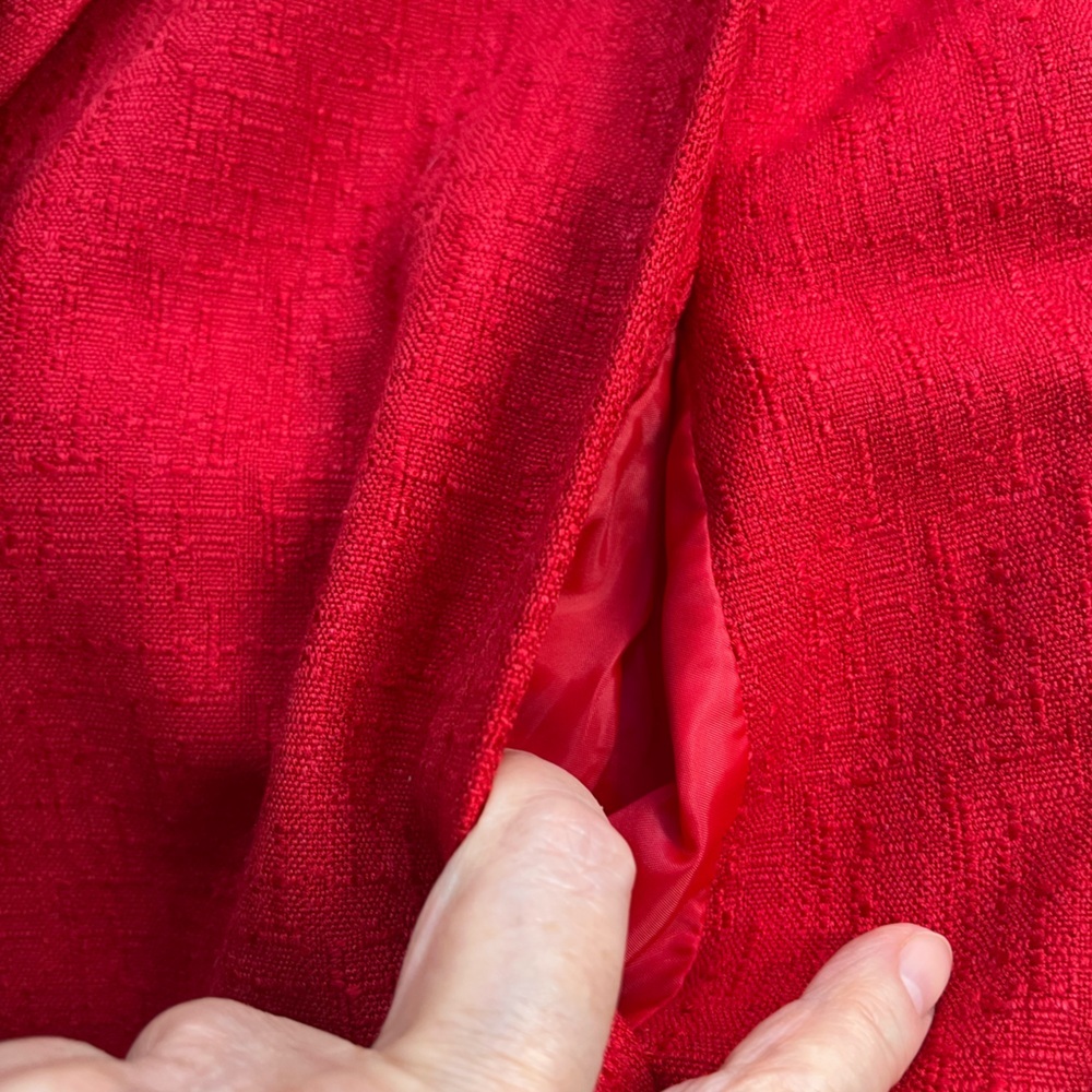 Red Power Suit, Vintage. Very Good/ Like New Condition! - Picture 8 of 17